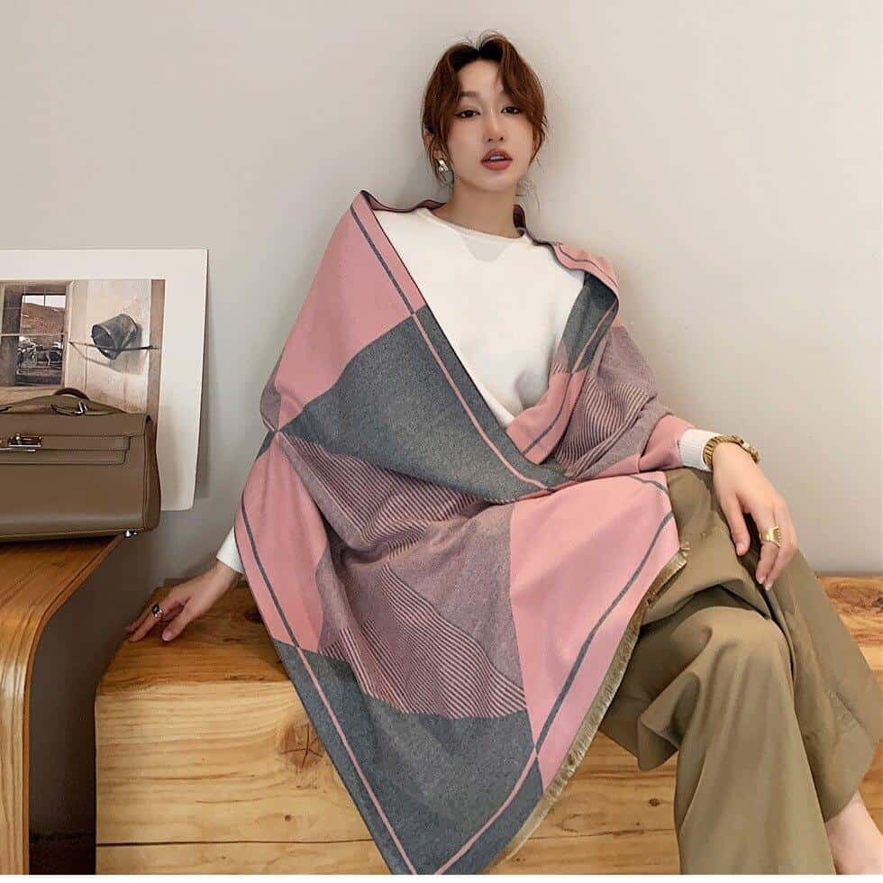 2020 Luxury Brand Scarf for Women Striped Cashmere Scarves Pink Shawls Wrap Warm Blanket Stoles Ladies Female