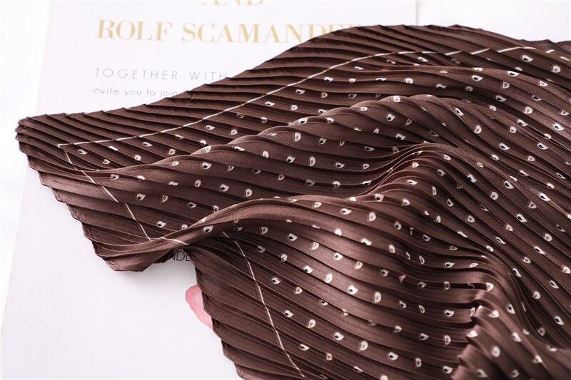 Designer Small Crinkle Scarf Women Square Silk Neck Scarfs Pleated Print Luxury Brand Scarves for Ladies Hairband Foulard
