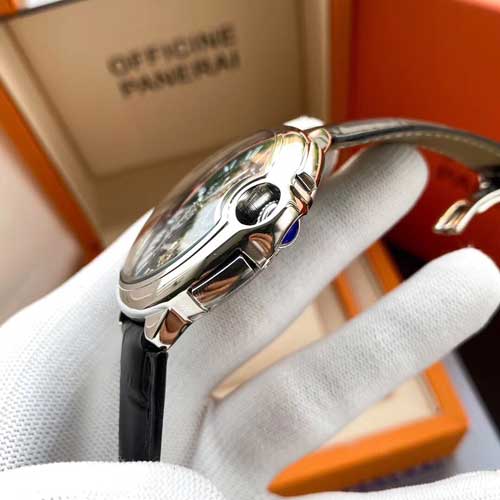 Cartier Men Leather Wrist Watch