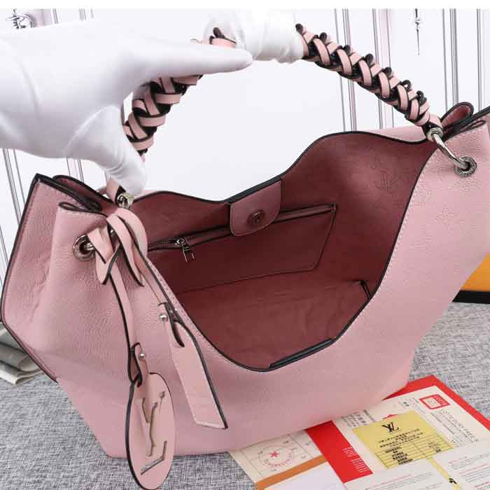 Louis Vuitton Pink Leather Spacious Female Hand Bag 