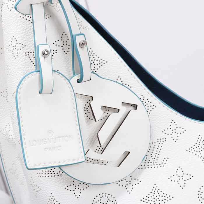 Louis Vuitton White Leather Spacious Female Hand Bag 