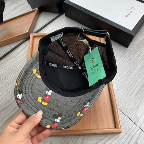 Mickey Mouse Print GG Canvas Gucci Unisex Face Cap